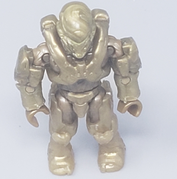 Mega Construx Halo Gold Spartan Mini-Action Figure - Picture 2 of 8